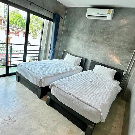 Norn Nee Nor Hostel Chiang Mai Bagian luar foto