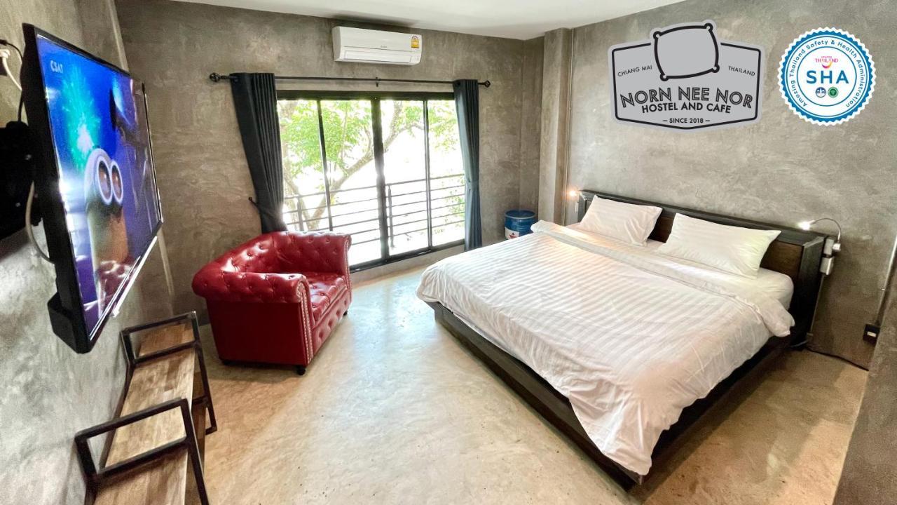 Norn Nee Nor Hostel Chiang Mai Bagian luar foto