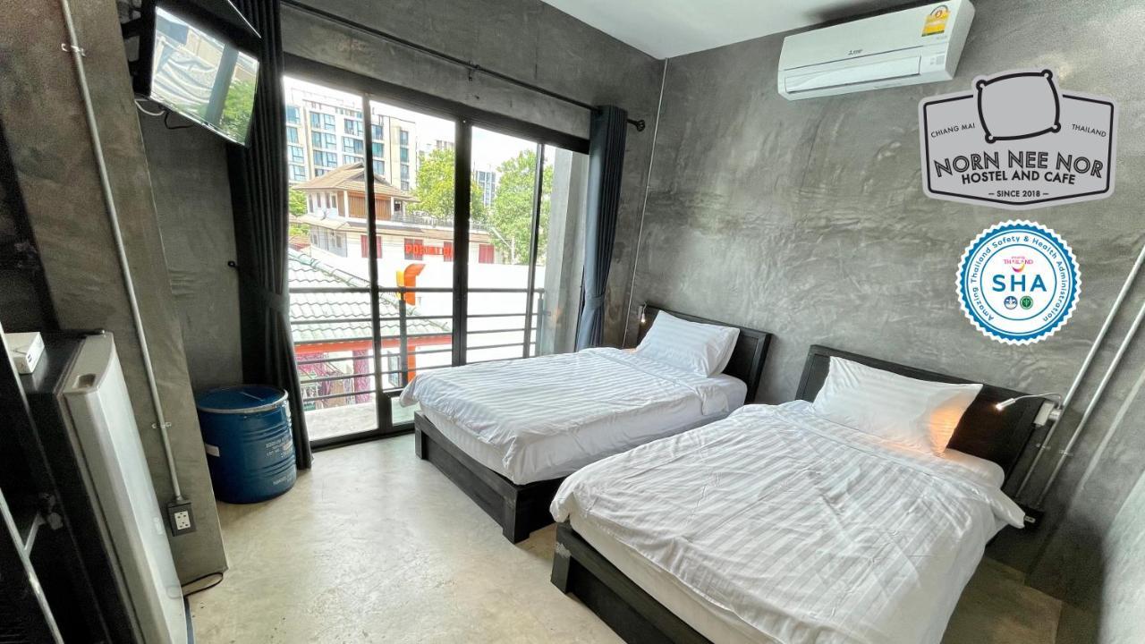 Norn Nee Nor Hostel Chiang Mai Bagian luar foto