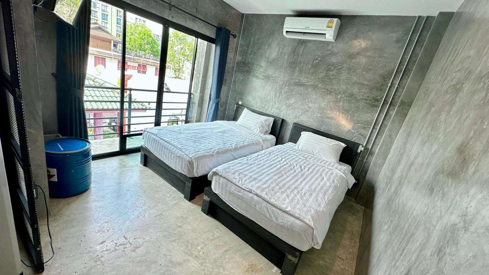 Norn Nee Nor Hostel Chiang Mai Bagian luar foto