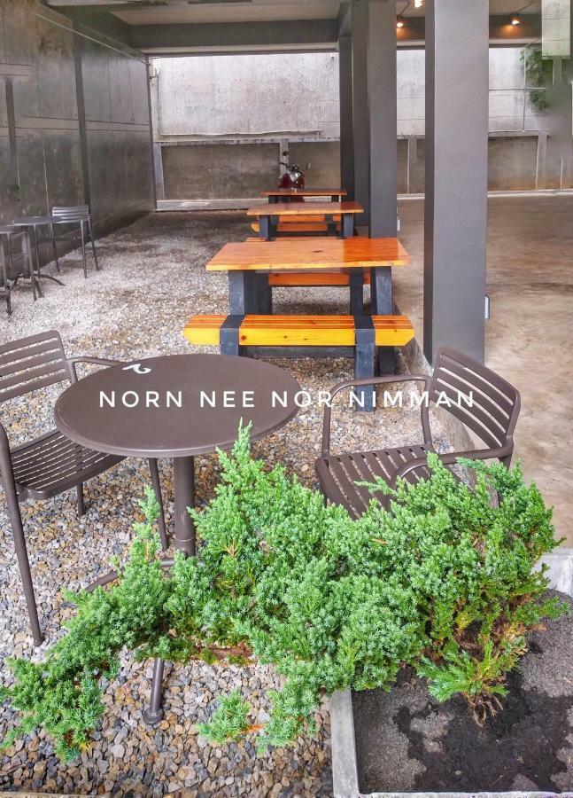 Norn Nee Nor Hostel Chiang Mai Bagian luar foto